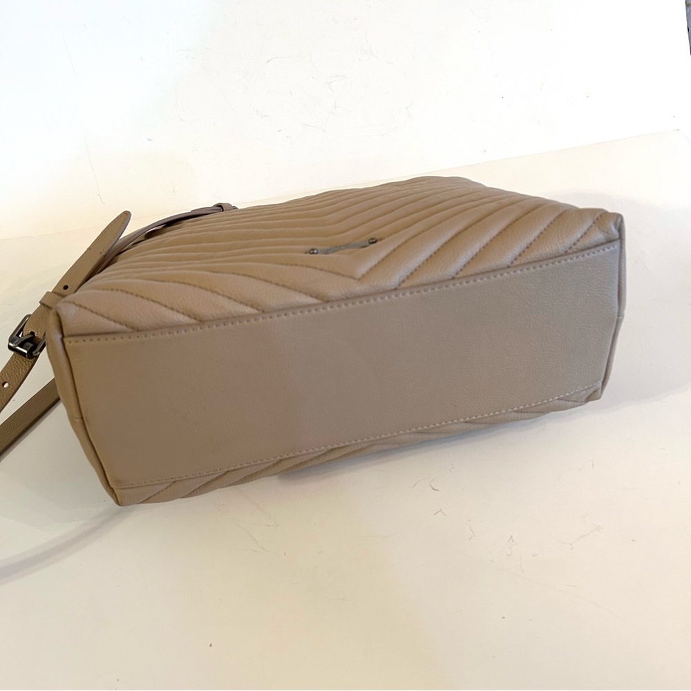 Like New Rebecca Minkoff Quilted Leather Shoulder Bag in a Blush/Taupe Color. - Picture 8 of 10